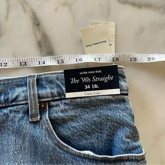Abercrombie & Fitch | Curve Love Ultra High Rise 90s Straight Jean - Picture 7 of 13